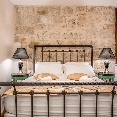 Heritage Palace Varos - Mag Quaint & Elegant Boutique מלון ספליט