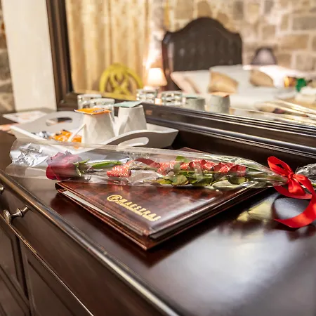מלון Heritage Palace Varos - Mag Quaint & Elegant Boutique 4*