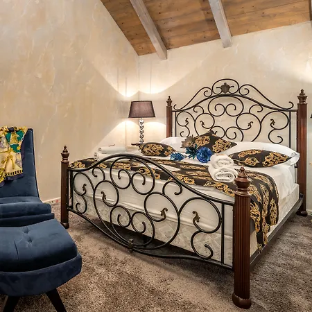 מלון Heritage Palace Varos - Mag Quaint & Elegant Boutique ספליט