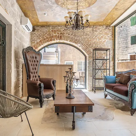 Heritage Palace Varos - Mag Quaint & Elegant Boutique ספליט
