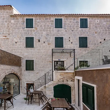 Heritage Palace Varos - Mag Quaint & Elegant Boutique ספליט