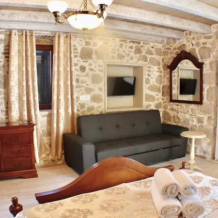 Heritage Palace Varos - Mag Quaint & Elegant Boutique 4* ספליט