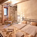 Heritage Palace Varos 4* Σπλιτ