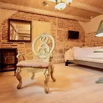 Heritage Palace Varos 4* Σπλιτ