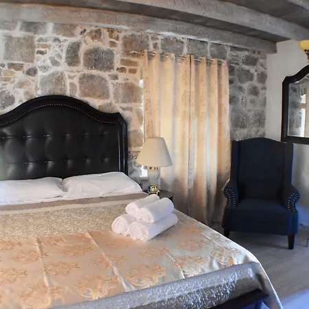 Heritage Palace Varos