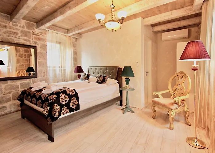 ホテル Heritage Palace Varos 4*