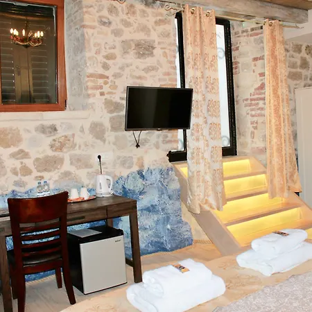 Heritage Palace Varos 4*