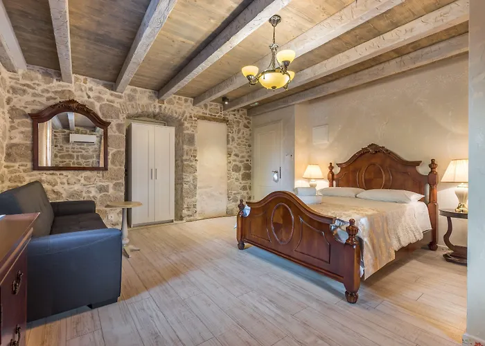 Hotell Heritage Palace Varos 4*