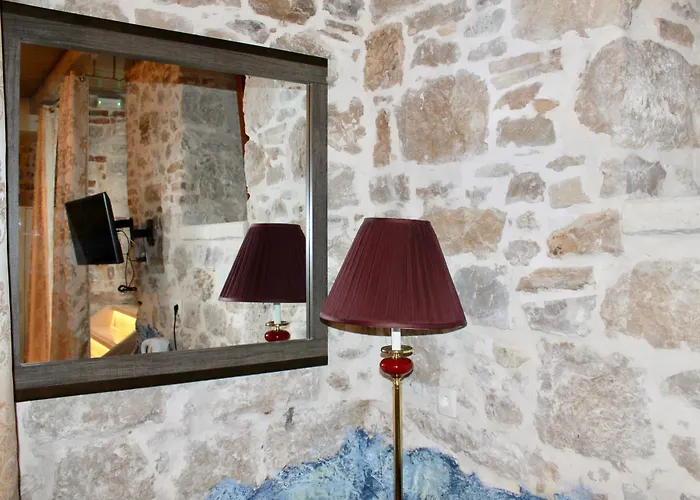 Heritage Palace Varos Hotell 4*