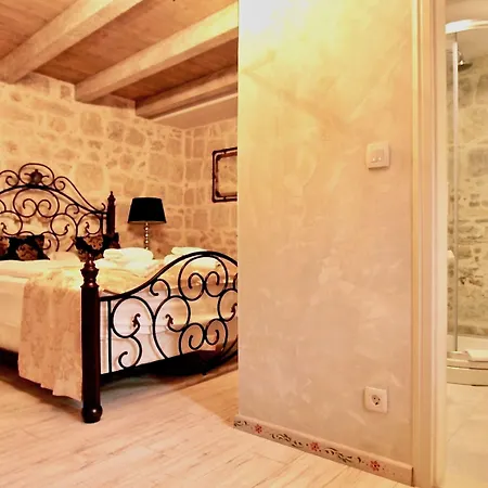 Szálloda Heritage Palace Varos