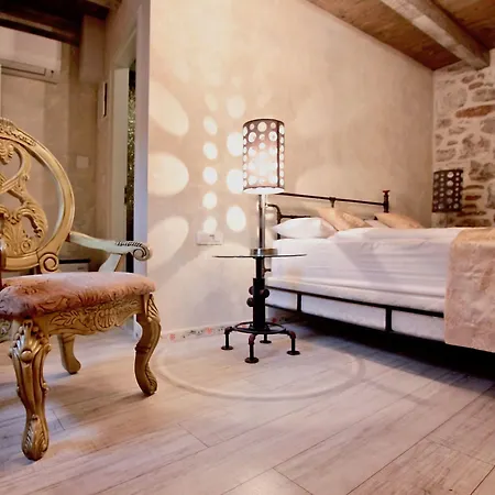 Heritage Palace Varos Szálloda 4*